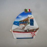 Magnete barca con casa bianca